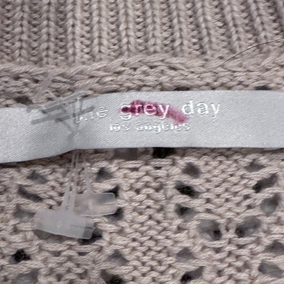 NEW ONE GREY DAY LOS ANGELES WOMENS Elegant Sweater SMALL COLOR SABLE/STARCH - Picture 3 of 8